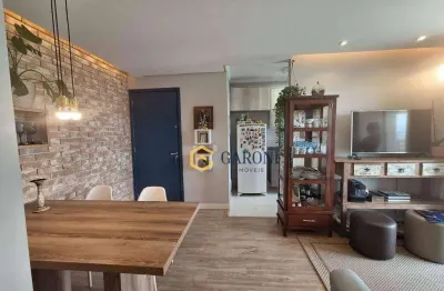 Apto  59m² - 2 quartos,  varanda - 1 vaga - para alugar na Vila Anastácio - São Paulo - SP