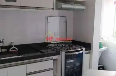 Lindo apartamento com planejados nos ambientes, condomínio são cristóvão.