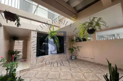 Sobrado com 03 dormitórios e 02 vagas para venda em jaguaré - sp.