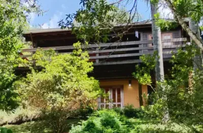 Chácara paradisíaca na Colônia Faria a vinte minutos de Curitiba.