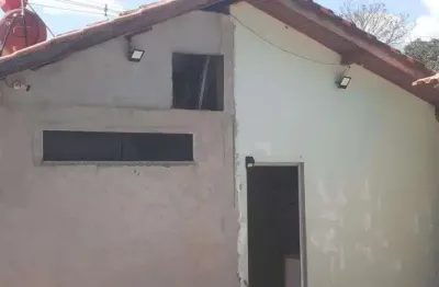 Casa a venda com piscina no bairro conjunto habitacional osvaldo del fiol - tatuí/sp.