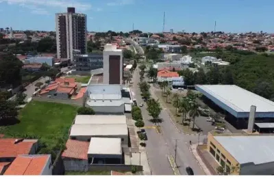 Área de 1000 metros quadrados no centro de cerquilho/sp.