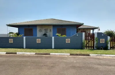 Linda casa a venda com 4 suítes no ecopark em tatuí - sp