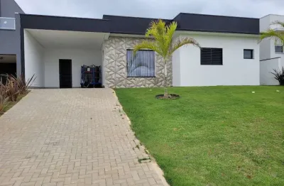 Belíssima casa a venda no extraordinário condomínio ninho verde i eco residence - porangaba
