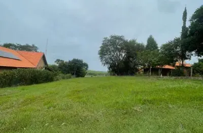 Terreno á venda de 1280m² no condomínio portal dos lagos em boituva
