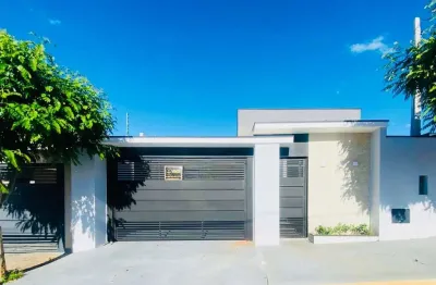 Casa com 3 quartos, sendo 01 suíte, 154 m², à venda por r$ 700.000