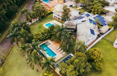 Conheça a fusão perfeita de sofisticação e conforto em uma casa de alto padrão no exclusivo condomínio colina das estrelas, em tatuí/sp!