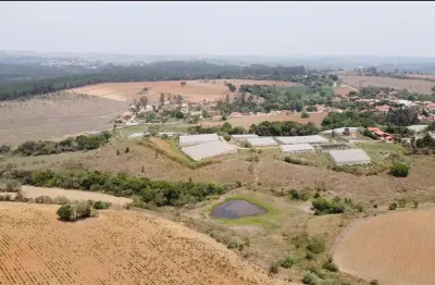 Seu paraíso particular: sítio de 30 alqueires luxuoso em alambari à venda!