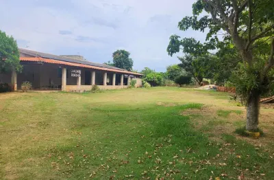 Vendo chácara com 7.708m² no bairro guaraná, quadra-sp. casa avarandada com 4 dormitórios, churrasqueira, pomar e mais. oportunidade por r$ 500 mil.