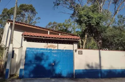 Chácara à venda em tatuí com 270m², piscina, 7 quartos e rio sorocaba nos fundos
