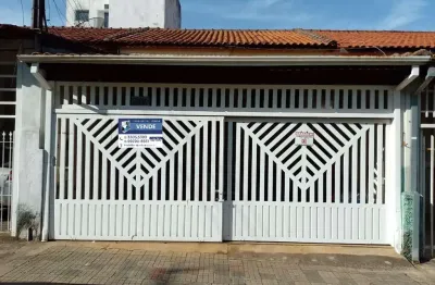 Casa com 2 quartos à venda no Centro, Tatuí 