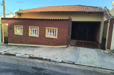 Casa à Venda em Tatuí – Vila Dr. Laurindo | Uso Residencial ou Comercial