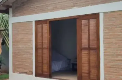 Casa à Venda no Bairro Enxovia – 800m² de Terreno com Piscina e Espaço para Eventos