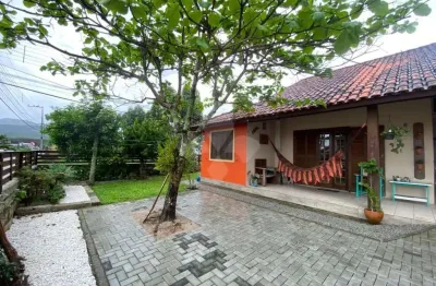 Casa em condomínio fechado com 3 quartos à venda na pinguirito, 288, pinguirito, garopaba por r$ 1.300.000