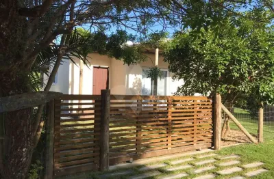Casa em condomínio fechado com 2 quartos à venda na dos camarões, 11, capão, garopaba por r$ 1.590.000
