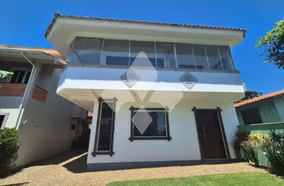 Casa em condomínio fechado com 4 quartos à venda na alfredolino araújo de amorim, 1, ferraz, garopaba por r$ 1.790.000