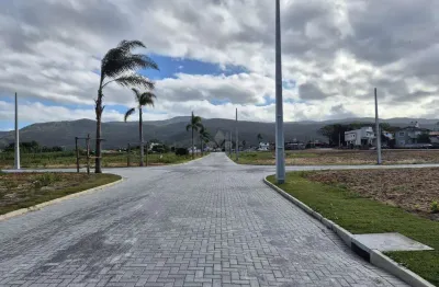 Terreno em condomínio fechado à venda na nicolau manoel de abreu, ambrósio, garopaba por r$ 583.000