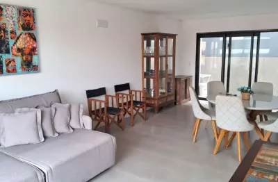 Casa com 2 quartos para alugar na giovani luiz piucco, 882, ferraz, garopaba por r$ 1.500
