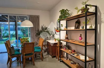 Casa em condomínio fechado com 2 quartos à venda na ilha das flores, 264, ambrósio, garopaba por r$ 1.490.000