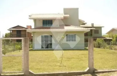 Casa em condomínio fechado com 4 quartos à venda na rua da praia, 33, encantada, garopaba por r$ 2.000.000