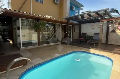 Casa com 2 quartos à venda na rua lajeado, 799, ambrósio, garopaba por r$ 990.000