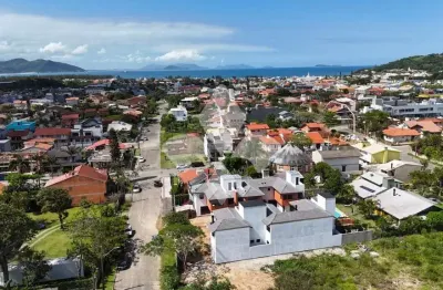 Casa em condomínio fechado com 2 quartos à venda na enéas faraco guimaraes, 12, centro, garopaba por r$ 1.290.000