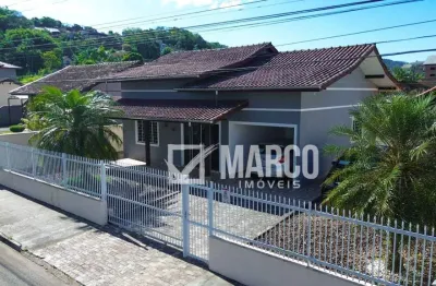 Casa com 4 quartos à venda no centro, pomerode , 161 m2 por r$ 949.000