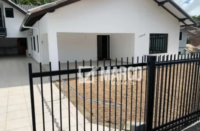Casa com 3 quartos para alugar na rua hermann guenther, 1244, ribeirão clara, pomerode por r$ 3.350