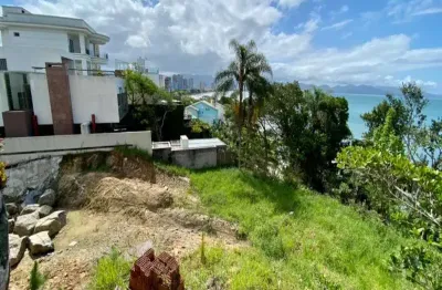 Terreno à venda no Balneário Perequê, Porto Belo  por R$ 4.000.000