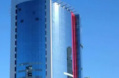 Apartamento com 4 quartos à venda em Meia Praia, Itapema , 206 m2 por R$ 2.800.000