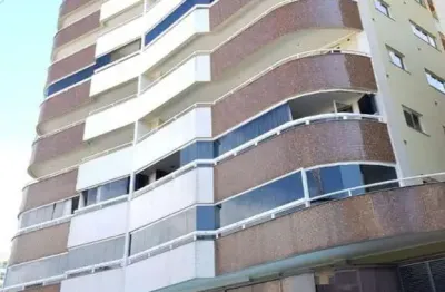 Apartamento com 4 quartos à venda em Meia Praia, Itapema , 181 m2 por R$ 1.350.000