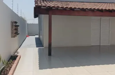 Casa com 3 quartos à venda em Granada, Uberlândia 