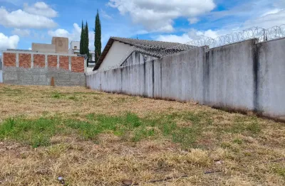 Terreno à venda na Rua Tamoios, Vigilato Pereira, Uberlândia
