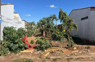 Terreno à venda no Jardim Canaã, Uberlândia 