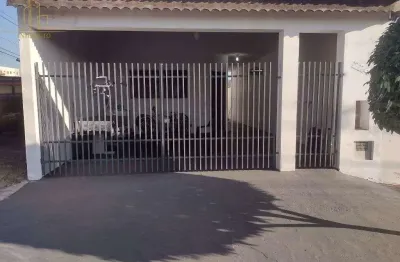 Casa com 3 quartos e 108m² para finalizar acabamento