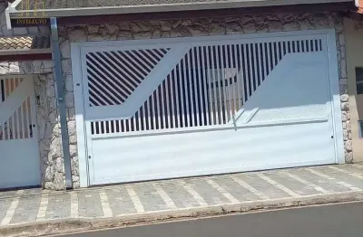 Casa com 3 quartos à venda na rua rússia, 845, jardim planalto, salto, 183 m2 por r$ 850.000