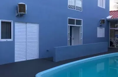 Casa à venda com piscina - 360m² - praia das palmeiras - caraguatatuba/sp