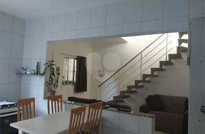 Casa com 4 quartos à venda na Gato Cinzento, Vila Urupês, Suzano