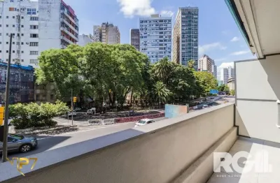 Studio localizado no centro histórico de porto alegre, uma das ruas mais charmos