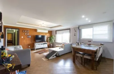 Apartamento reformado de 124m² privativos- 3 dormitórios sendo 1 suíte no bairro