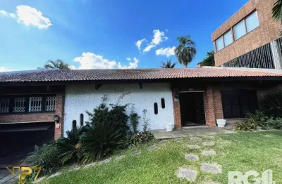 Casa com 4 quartos à venda na Vila Assunção, Porto Alegre 