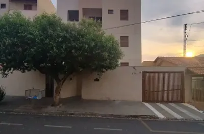 Lindo apartamento na zona sul de rio preto, rico em armários, a poucos metros do plaza avenida shopping, excelente localização.