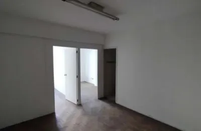 Sala comercial à venda na rua vigário josé inácio, 250, centro histórico, porto alegre por r$ 63.600