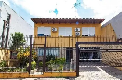 Casa com 4 quartos para alugar na madre maria selima, 39, protásio alves, porto alegre por r$ 4.400