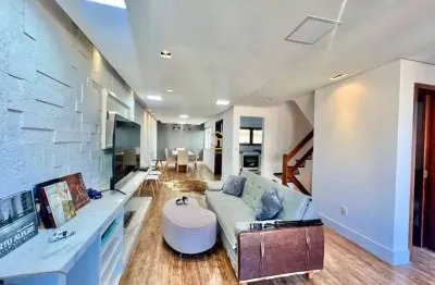 Casa em condomínio fechado com 4 quartos à venda na rua curupaiti, 260, cristal, porto alegre por r$ 799.000