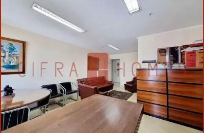 Sala à venda, bem arejada, com 1 banheiro, 1 vaga de garagem, no melhor do jardim paulista