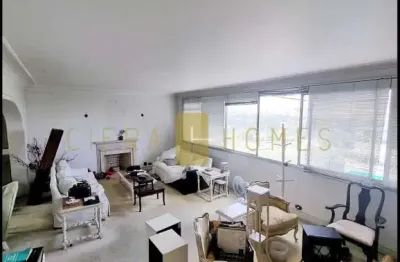 Apartamento à venda, luxuoso, 1 por andar, com 250 m², 4 dormitórios (sendo 2 suítes), 2 vagas de g