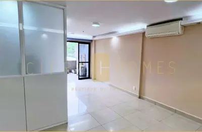 Conjunto comercial para locação com 80 m², 2 salas unificadas com varanda, 2 vagas de garagem, no m