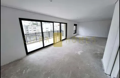 Apartamento à venda de alto padrão, novinho, com 225 m², 1 apto. por andar, varanda gourmet, 3 suít