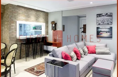 Apartamento à venda, reformado, 3 dorm. (sendo 1 suíte), 2 vagas, em pinheiros